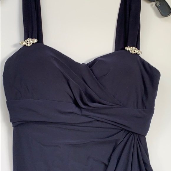 Beautiful evening dress! - Picture 2 of 7